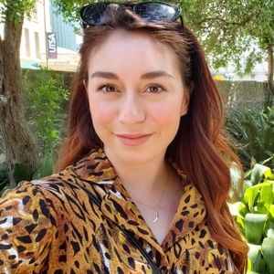 Meet your Posher, Selena